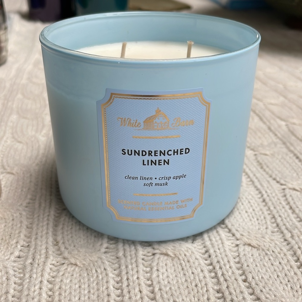 NWT Bath & Body works: sundrenched linen 3 wick candle linen/apple/soft musk - Picture 7 of 10